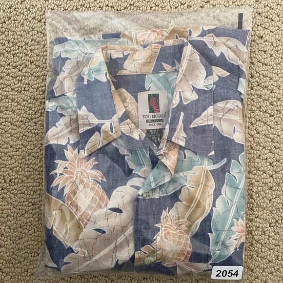 TORI RICHARD Aloha Hawaiian Reverse Print Collared Shirt Men S Small - Picture 7 of 7